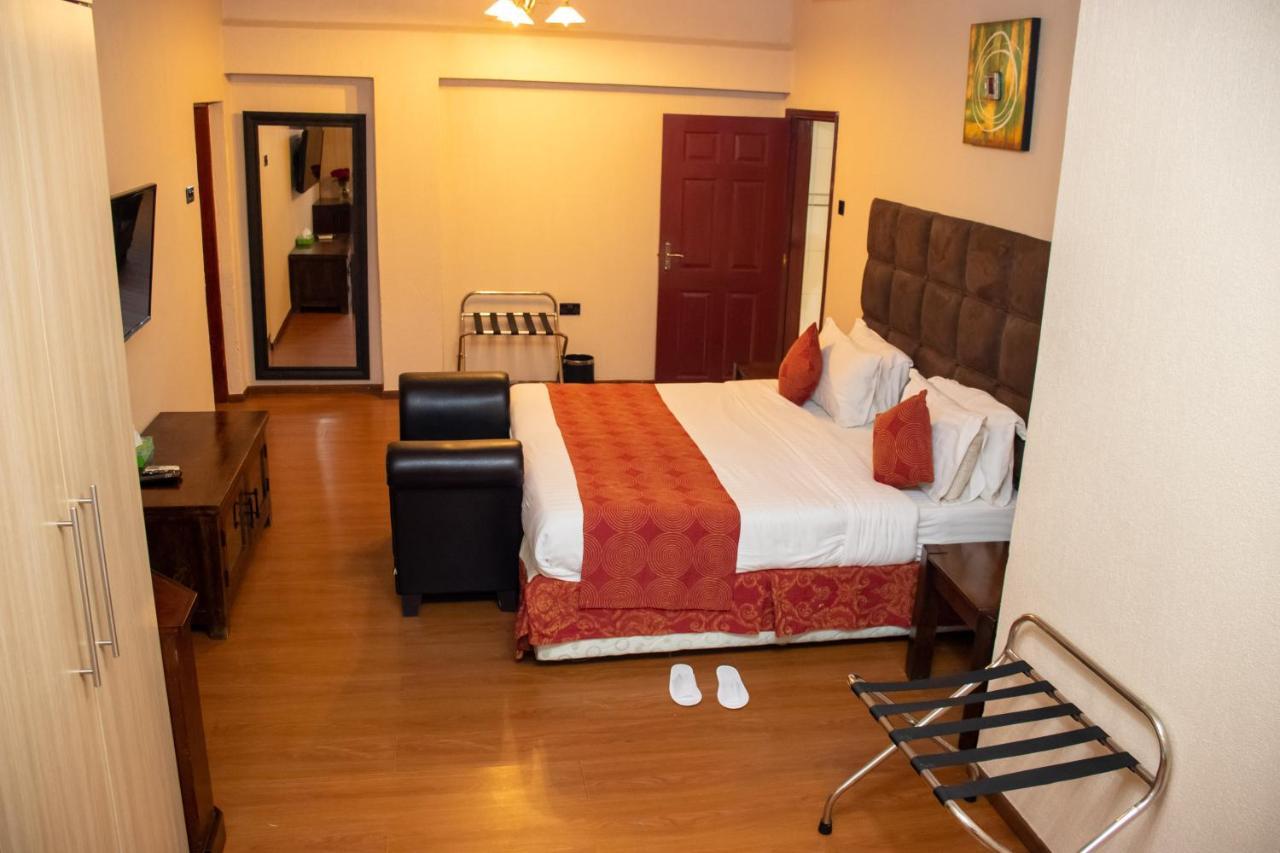 נקורו Hotel Waterbuck מראה חיצוני תמונה